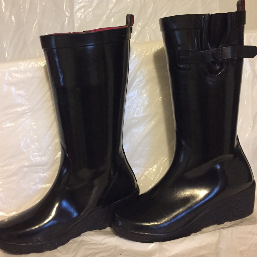 Rain boots